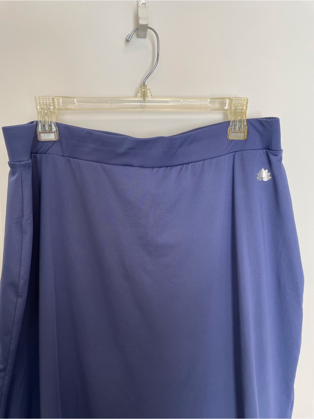 Snoga Athletics midi Skirt - Picture 2 of 6
